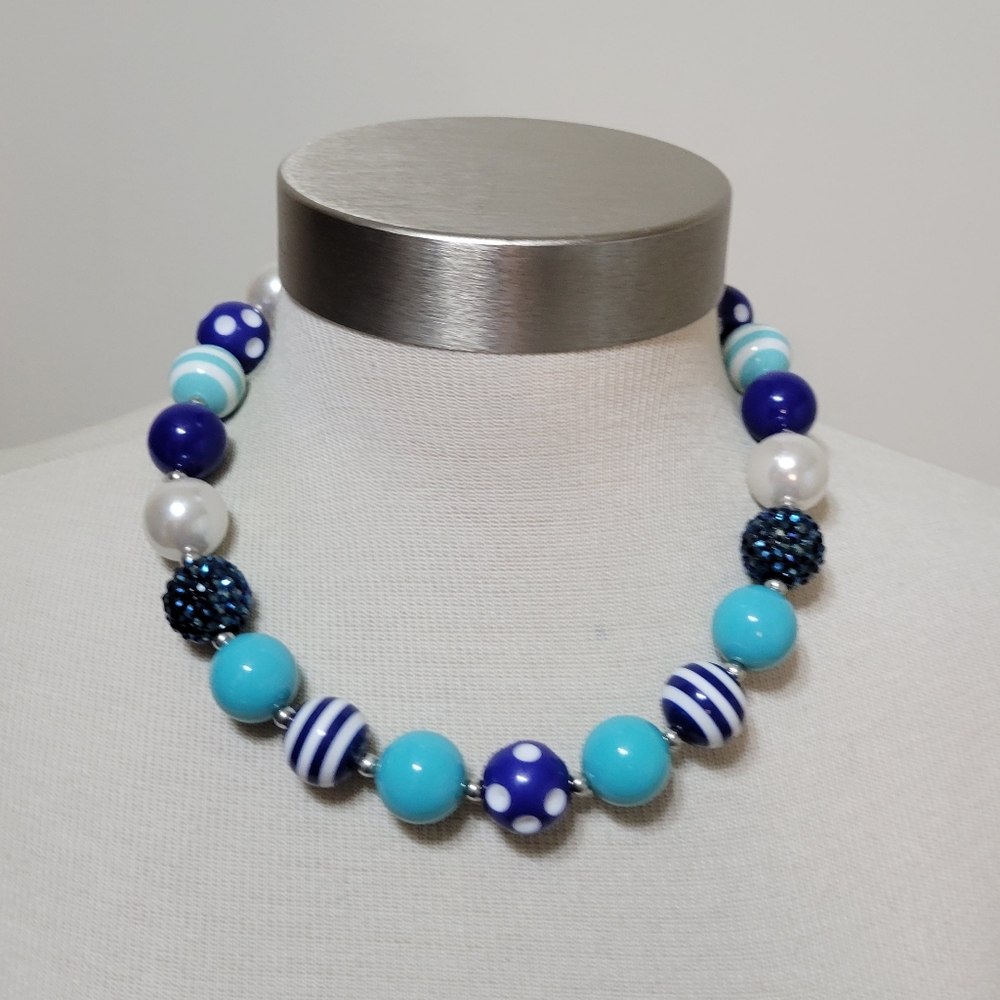 Chunky Blue White Beaded Necklace Natical Beachy